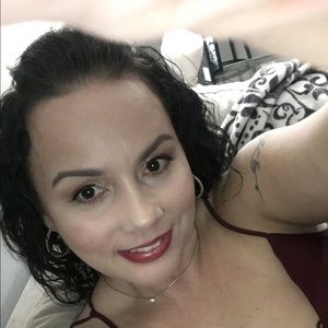 Meet your Posher, Malissa